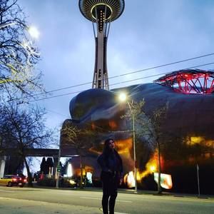 Meet your Posher, Evelyn